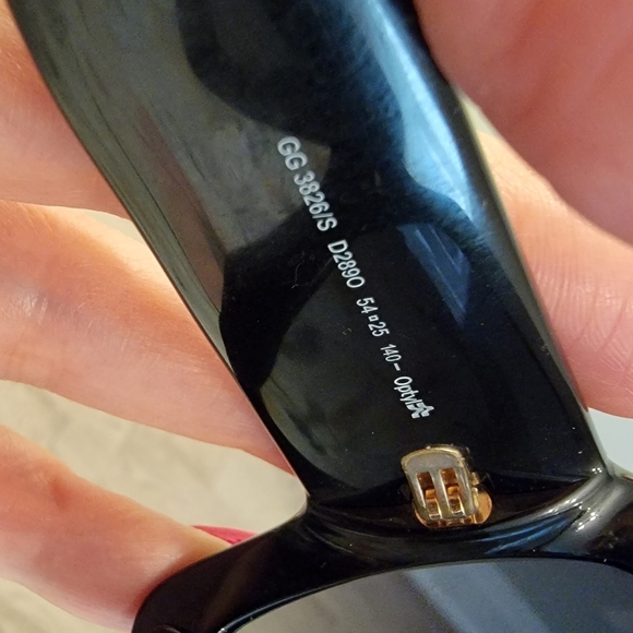 Black Gucci sunglasses purchased in 2017 - Picture 6 of 6